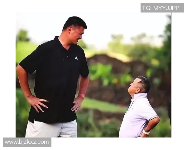 姚明与鲨鱼组合的传奇故事与篮球场上的无敌默契