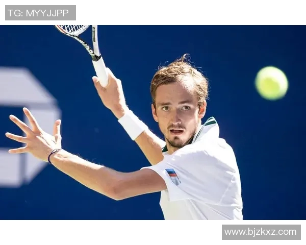 汉达诺维奇完美复仇！在美网再次战胜梅德韦杰夫夺得大满贯冠军