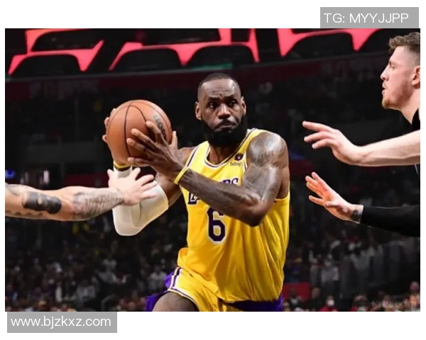 热火主场击败湖人,终结对手的五连胜:南海岸巨浪掀翻紫金军团 热火主场击败湖人,终结对手的五连胜:南海岸巨浪掀翻紫金军团